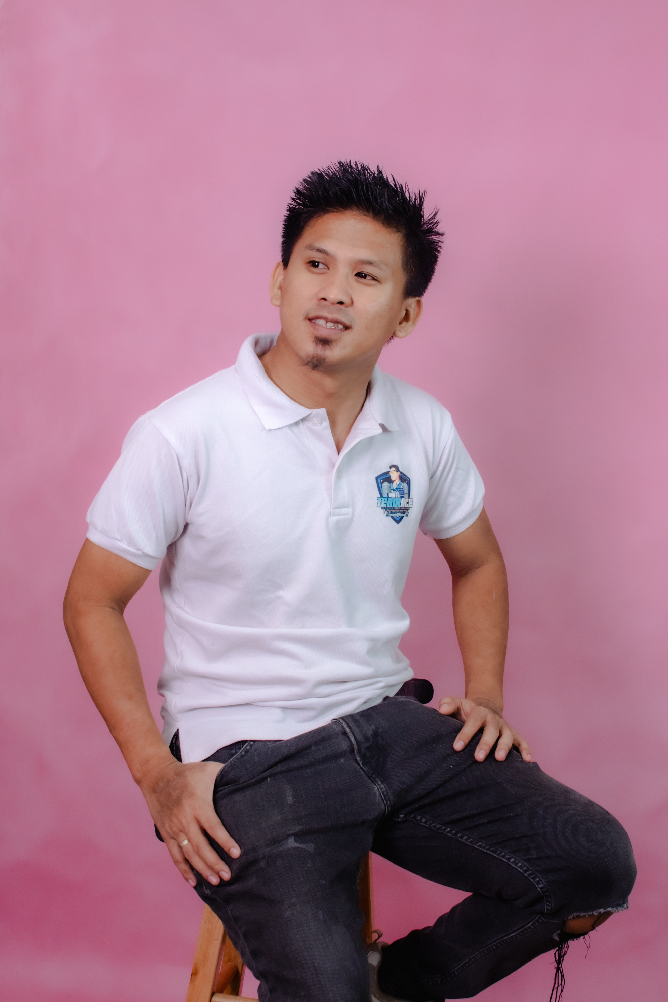 Aaron Christian Earl C. Bermundo